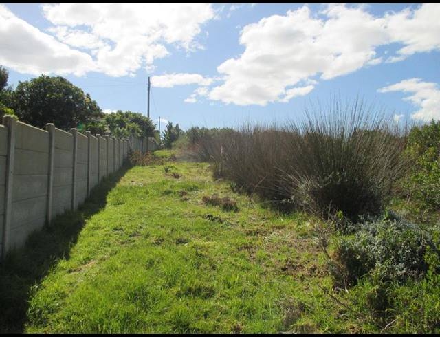 LAND FOR SALE IN DANA BAY